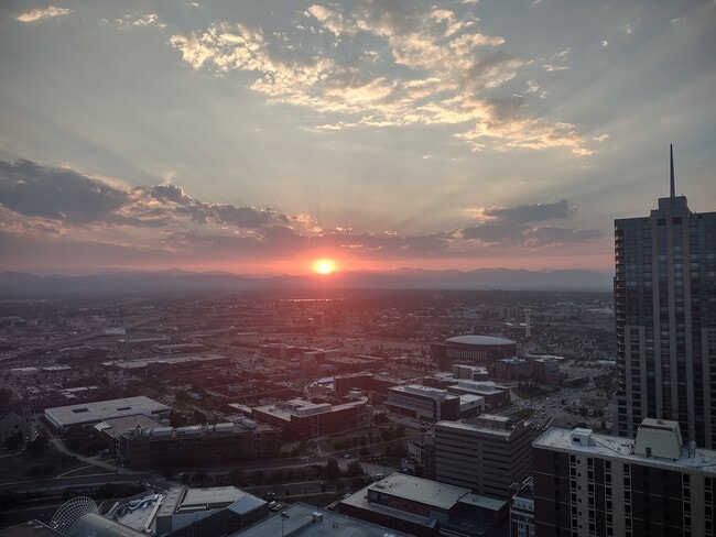 Foto del edificio - 891 14th St