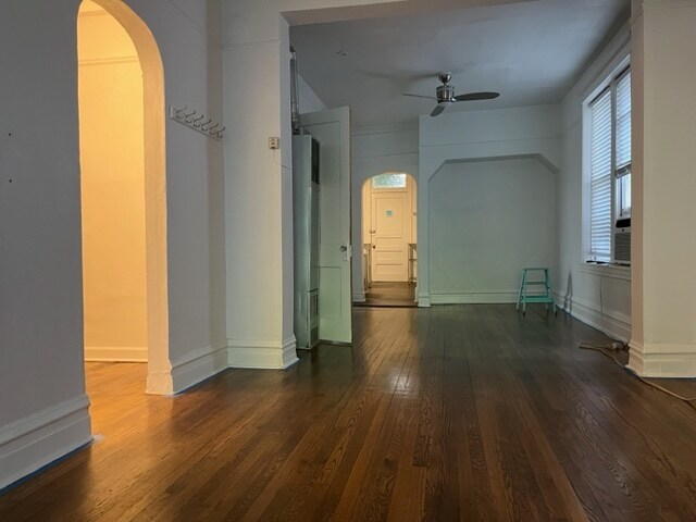 Front of LR to back door - 1655 N Francisco Ave