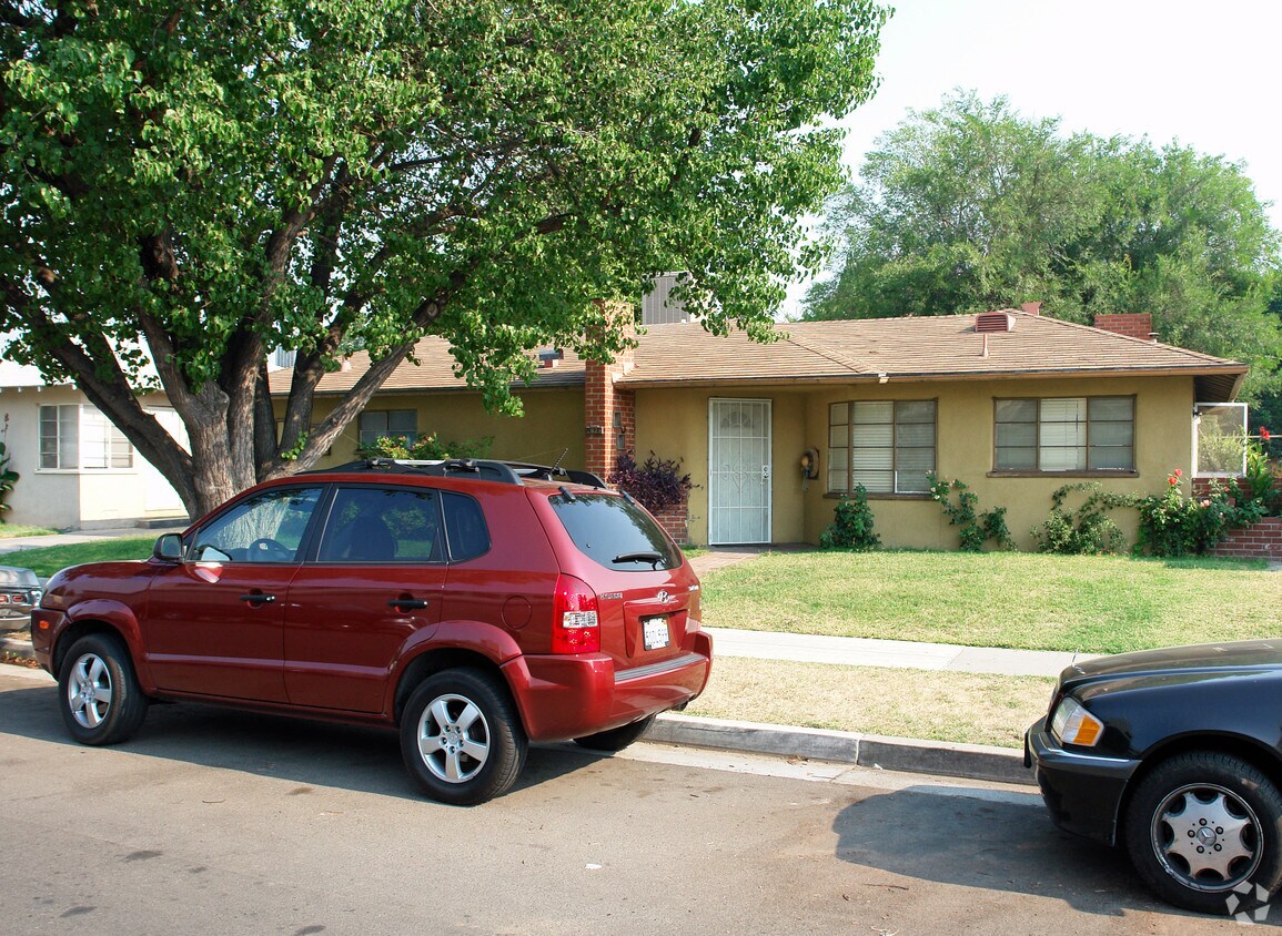 Building Photo - 2629 Harvard Ave