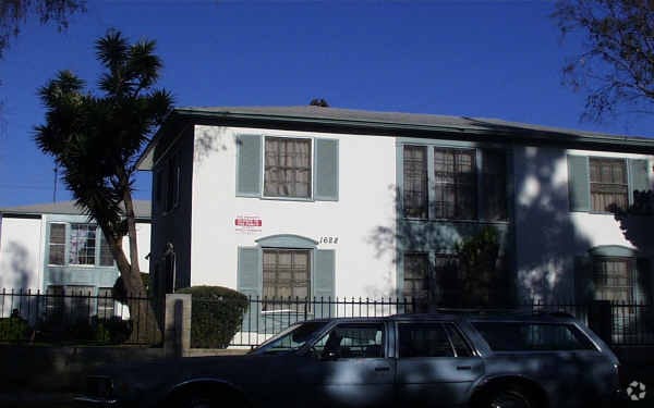 Building Photo - 1624-1628 S St Andrews Pl
