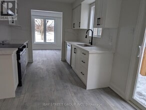 Building Photo - 44 Lilac Ave