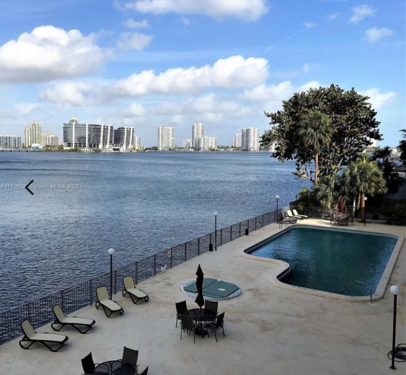 Photo - 17500 N Bay Rd (Sunny Isles Beach, FL)