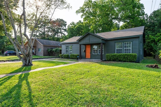 Building Photo - 5043 Arvilla Ln