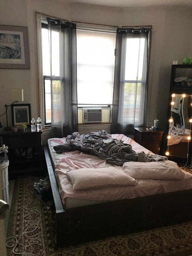 Foto principal - 6 Linden St