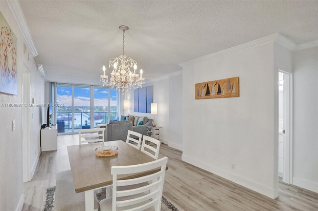 Building Photo - 2501 S Ocean Dr