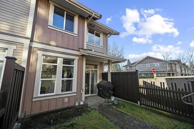 Building Photo - 5771 Irmin St