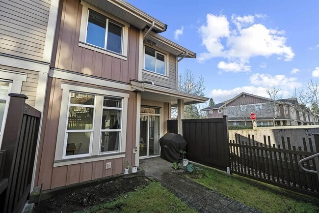 Photo du bâtiment - 5771 Irmin St