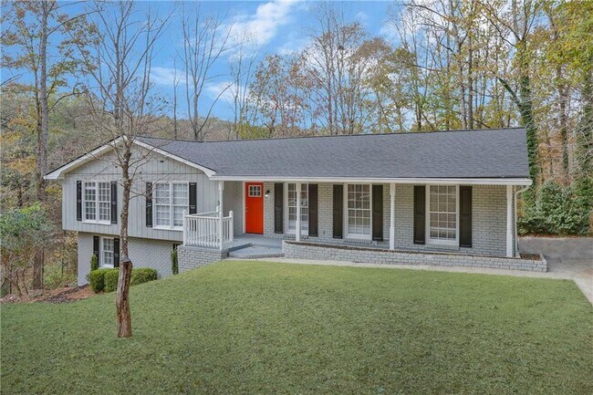 Building Photo - 3325 Kingfisher Dr