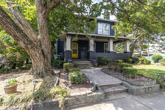 Photo - 602 Caswell Ave Apartment