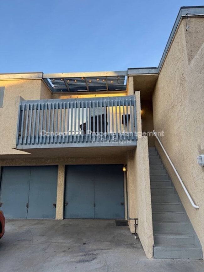 Building Photo - 114 20th St