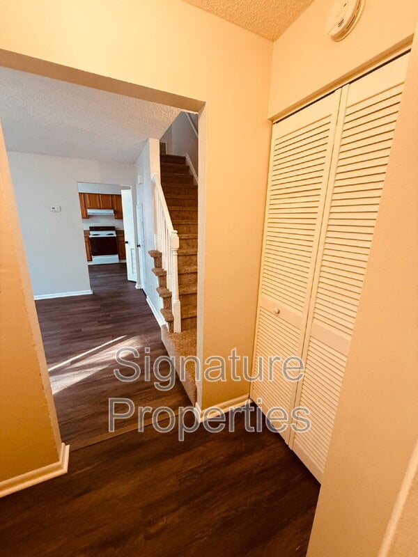 Building Photo - 1006 Coastaway Dr