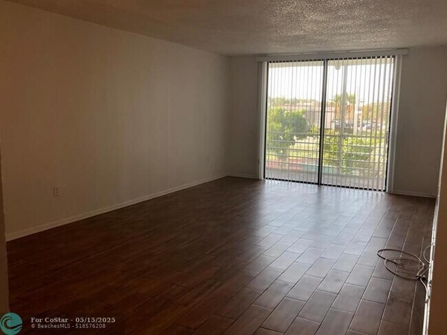 Foto del edificio - 1800 N Lauderdale Ave