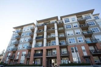 Building Photo - Montecito North
