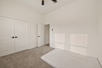 Building Photo - 4328 Avron Dr