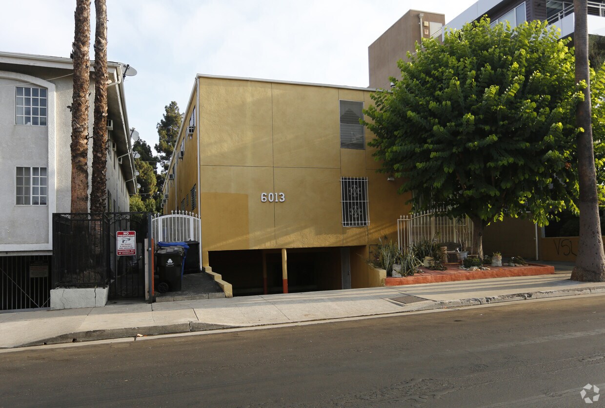 Building - 6013 Carlton Way