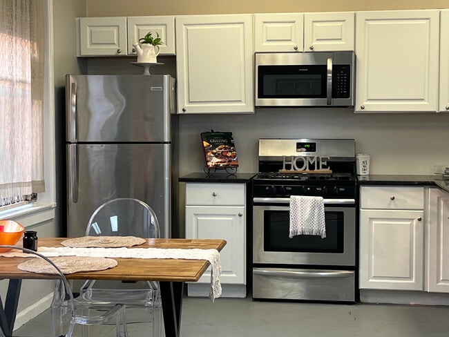 Kitchen - 1 N Harrison St