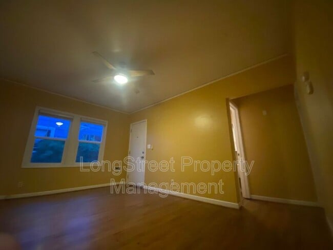 Foto del edificio - 5270 N Williams Ave