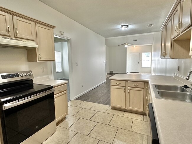 Building Photo - 3972 Gavick Dr