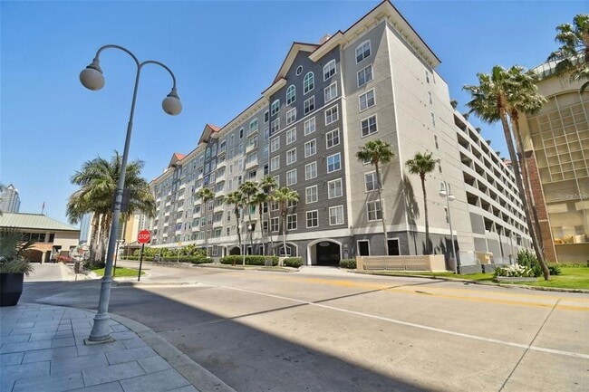 Building Photo - 700 S Harbour Island Blvd