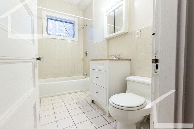 Foto del edificio - 4 Bedroom