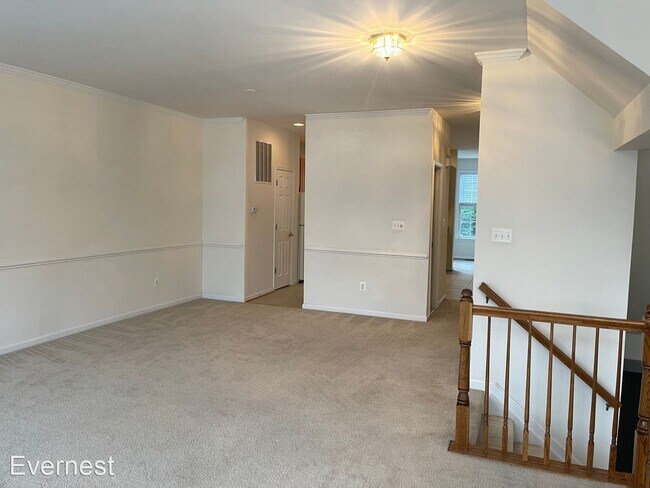 Foto del edificio - 3 br, 3 bath House - 1212 Cambria Terrace, NE