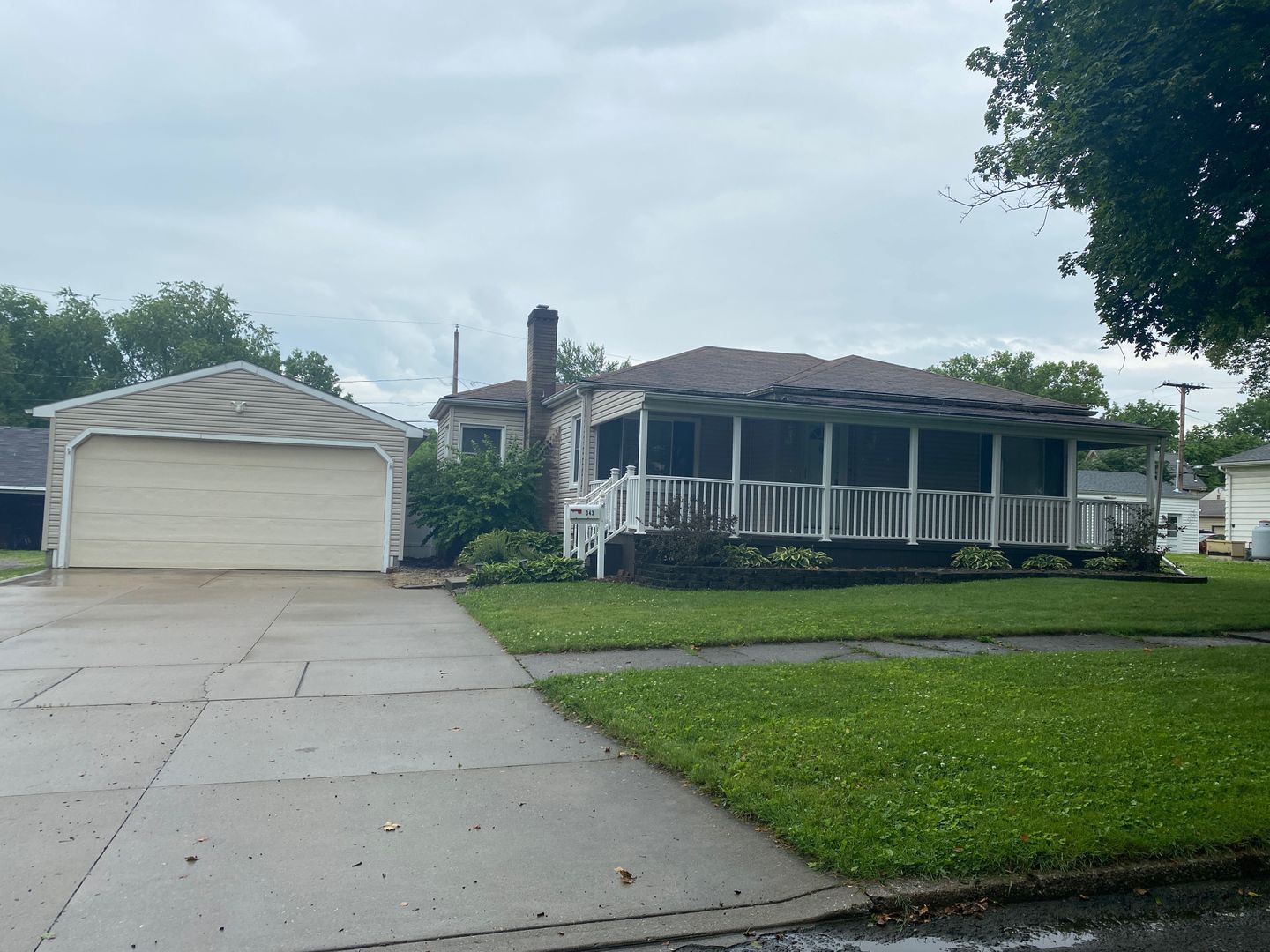 343 Hayes Ave McDonald, OH 44437 – photo 1 of 14
