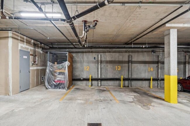 Building Photo - 1 bedroom in Seattle WA 98109