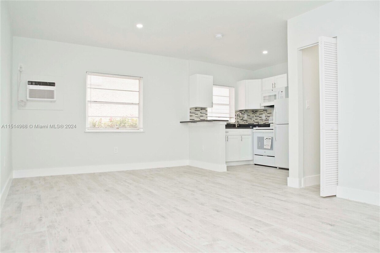 4109 N Ocean Dr Unit 8, LauderdalebytheSea, FL 33308 Apartment for