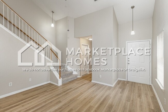 Building Photo - 1107 Pine Portage Loop