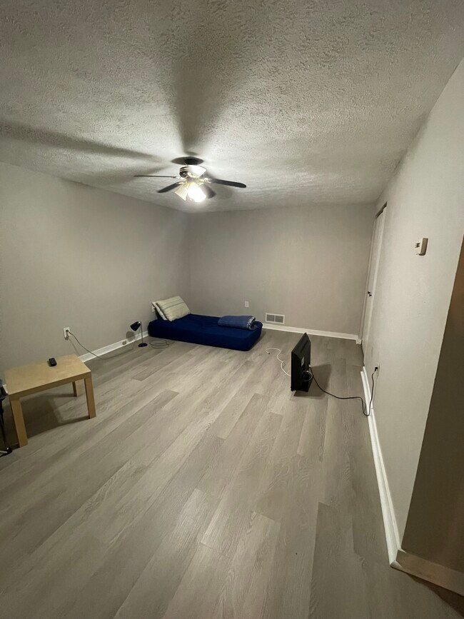 Foto del edificio - 1628 Lowrie St