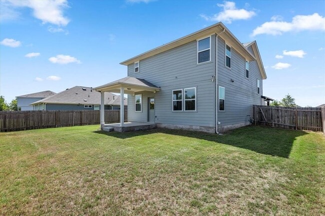 Building Photo - 121 Emerald Pass