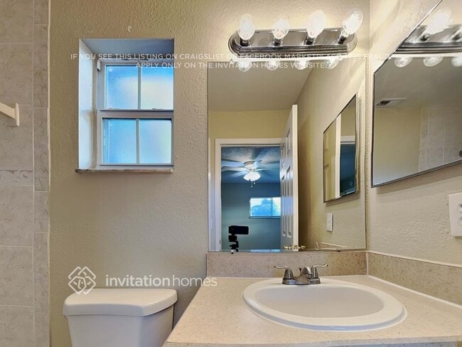 Foto del edificio - 2506 Newbolt Dr