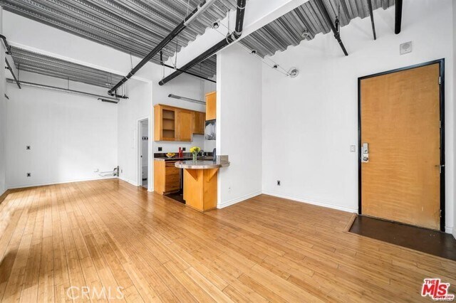 Foto del edificio - 312 W 5th St