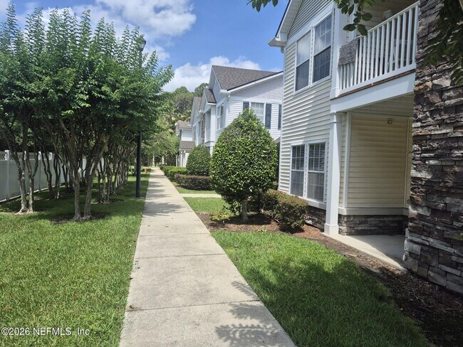 Foto del edificio - 2200 Marsh Hawk Ln