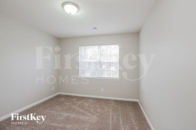 Foto del edificio - 6904 Passeres Ct