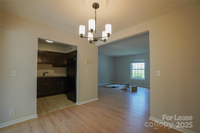 Foto del edificio - 2622 Park Rd
