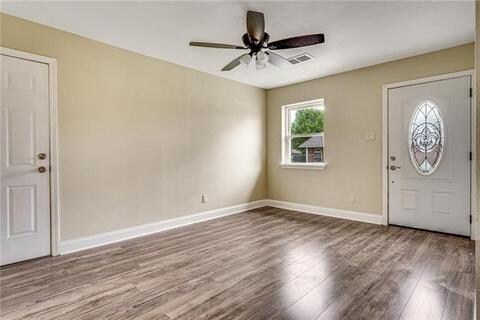 Building Photo - 2312 Sauvage Ave