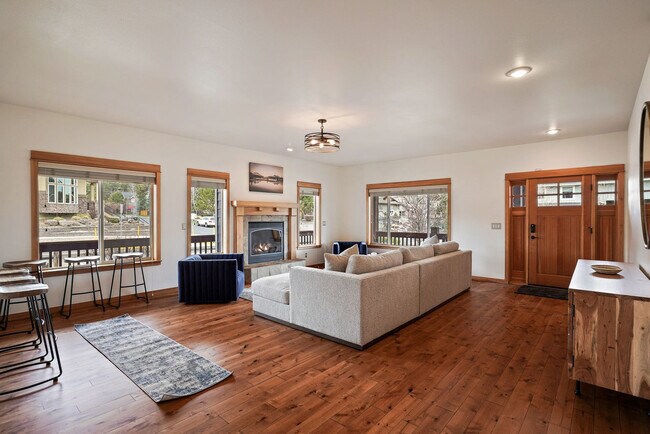 Building Photo - 2979 NW Shevlin Meadow Dr