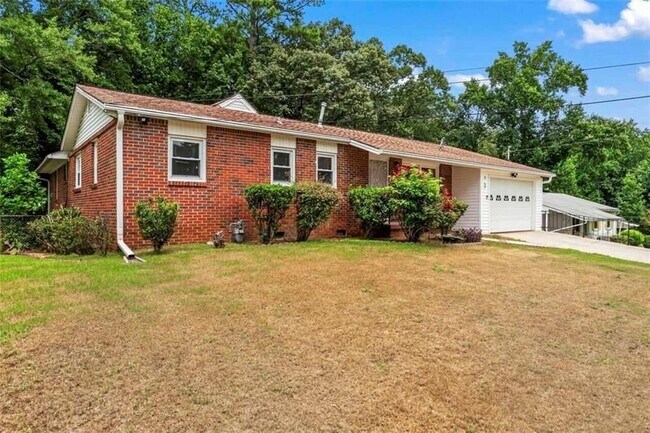 Foto del edificio - 3769 Amber Rd NW