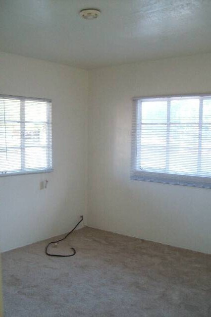 Primary Photo - 1104 S Bonnie Ln