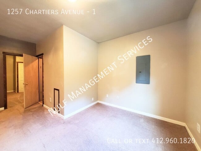 Building Photo - 1 Bed, 1 Bath in Crafton Heights