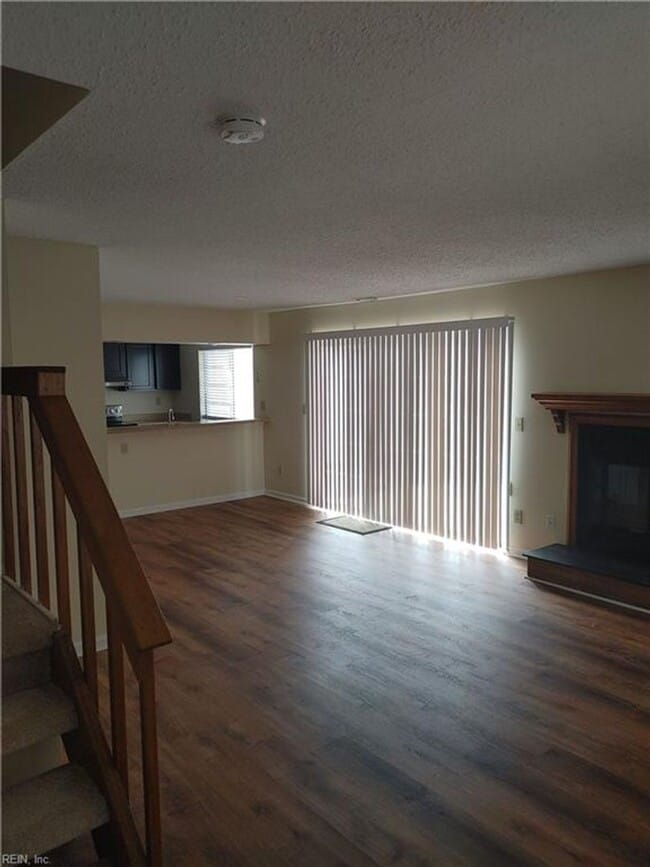 Building Photo - 652 Oleander Circle, Virginia Beach - Augu...
