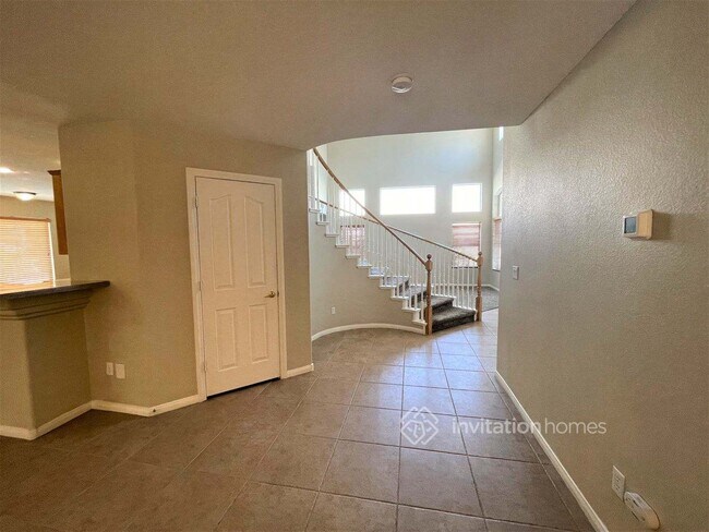 Building Photo - 8104 Marin Pointe Ave