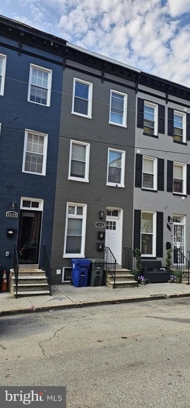Building Photo - 1531 W Fairmount Ave