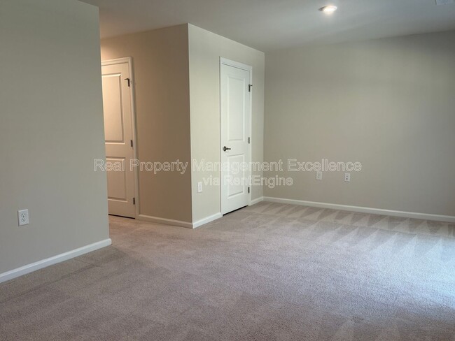 Foto del edificio - 6625 Pathfinder Wy