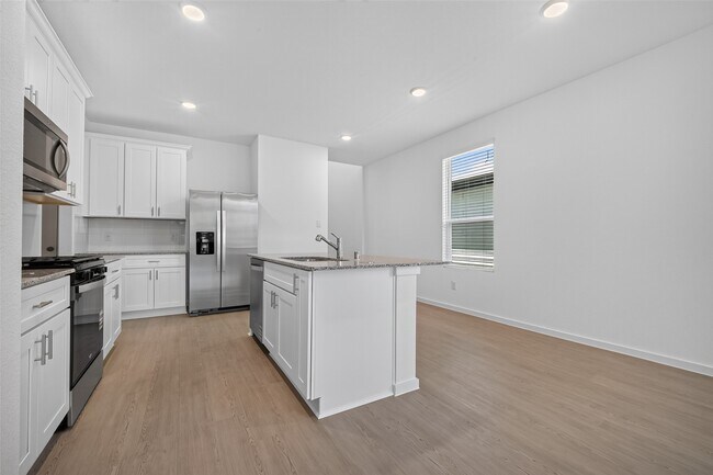 Building Photo - 24657 Monarch Forest Dr