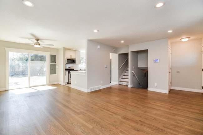 Building Photo - 151 Harvard St