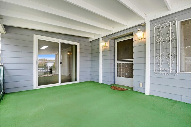 Foto del edificio - 33828 Plowshare Rd