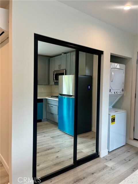 Building Photo - 20757 Clark St