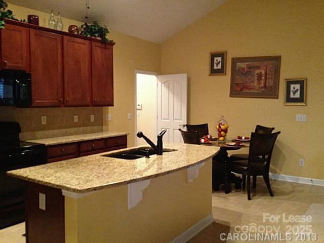 Building Photo - 9806 Sky Vista Dr